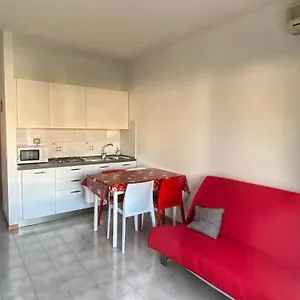 Grazioso N 76 A 100mt Dal Mare , Bibione Italia